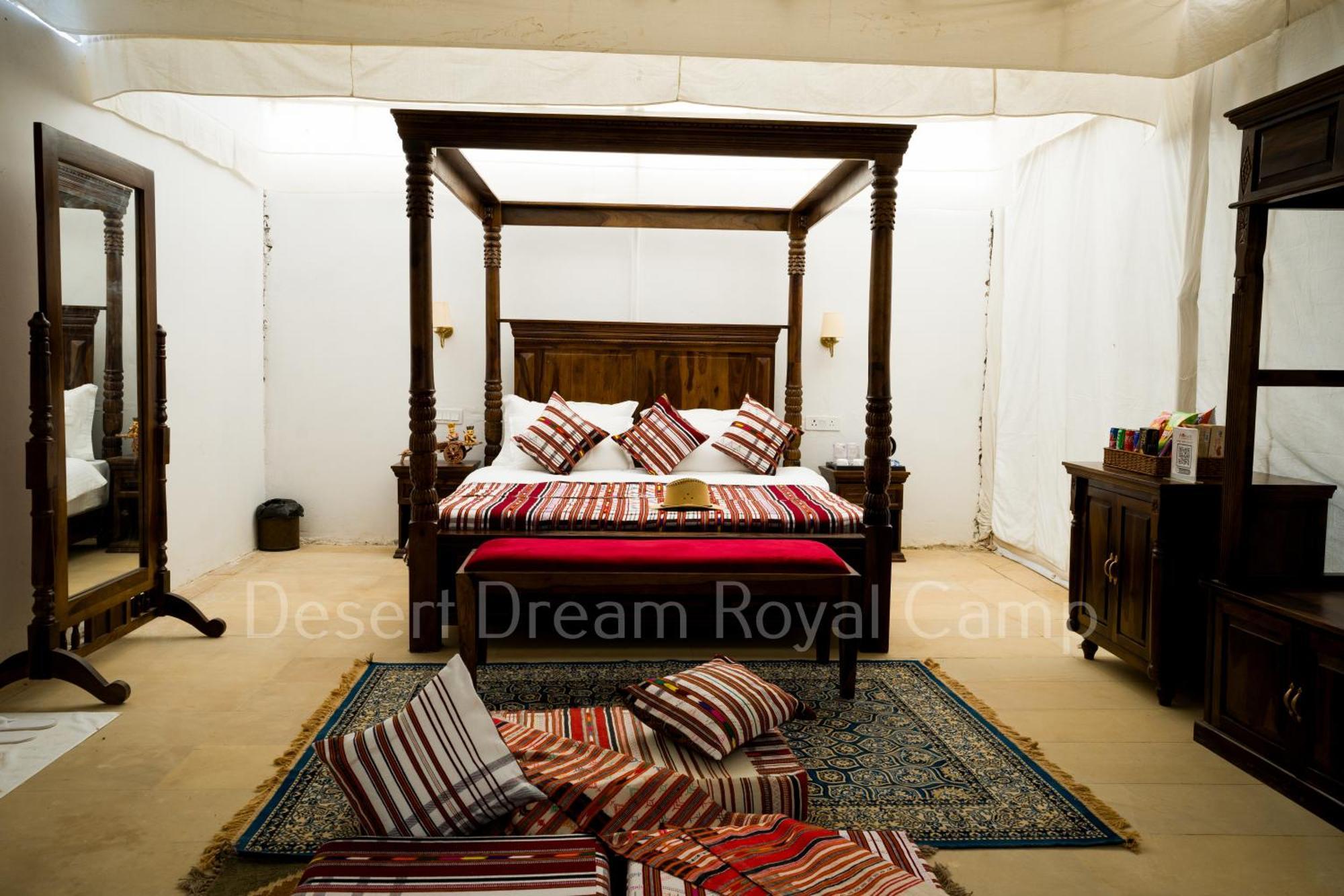 Hotel Desert Dream Royal Camp With Pool à Jaisalmer Extérieur photo