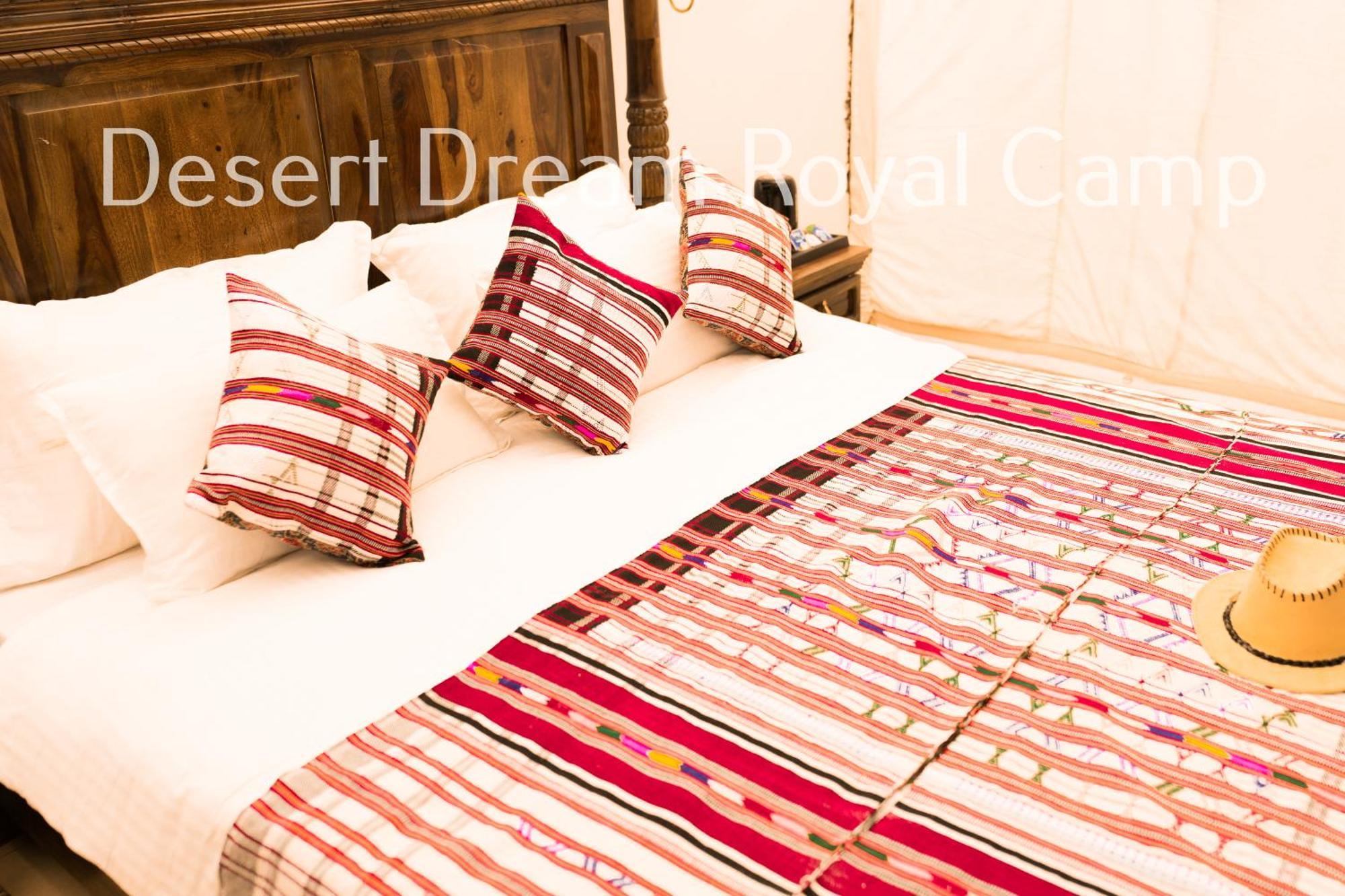 Hotel Desert Dream Royal Camp With Pool à Jaisalmer Extérieur photo