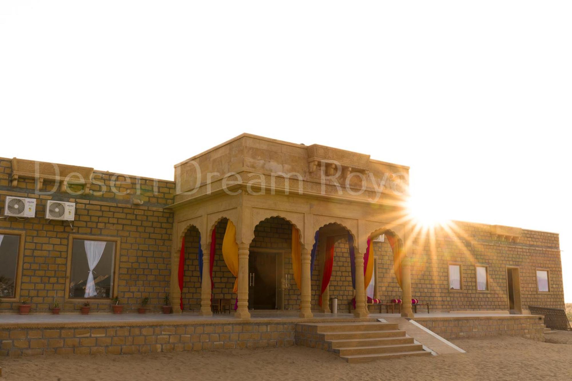 Hotel Desert Dream Royal Camp With Pool à Jaisalmer Extérieur photo