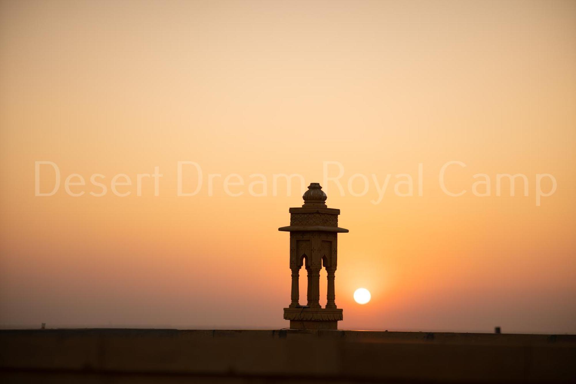 Hotel Desert Dream Royal Camp With Pool à Jaisalmer Extérieur photo