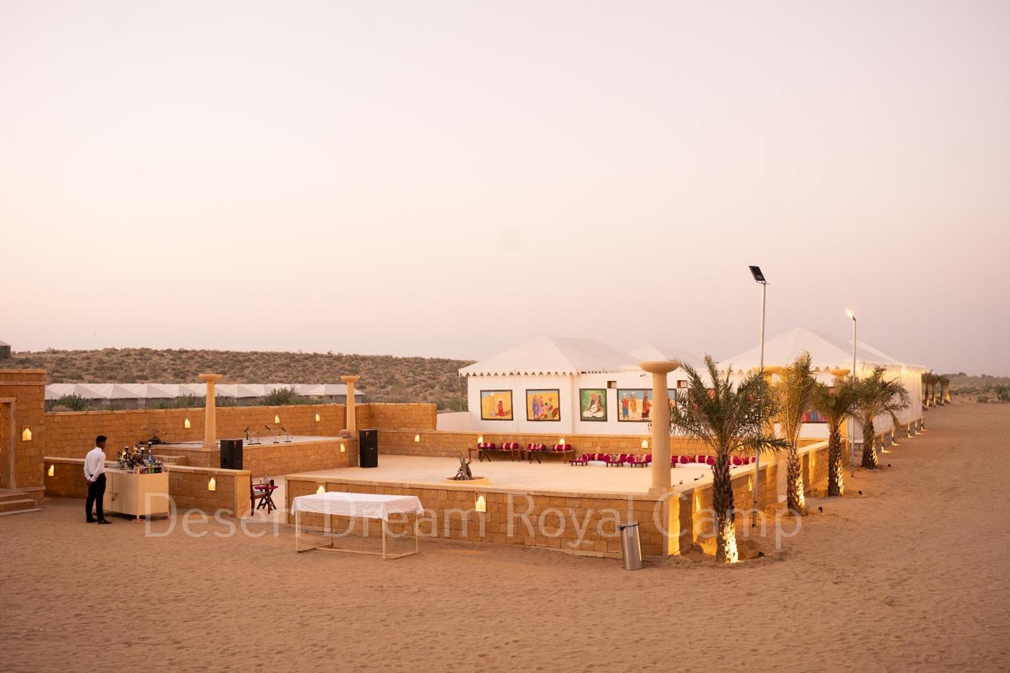 Hotel Desert Dream Royal Camp With Pool à Jaisalmer Extérieur photo